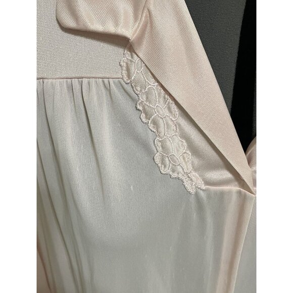 Vanity Fair Robe House Coat Pink Pearlized Buttons Nylon Size M Medium Vintage - Picture 8 of 9